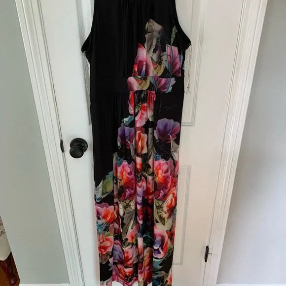 Beautiful and colorful maxi dress - Picture 3 of 3